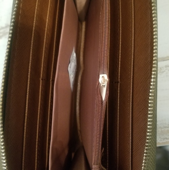 Womans Purse and wallet Set - Picture 3 of 3